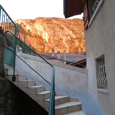 Au Bonheur Suspendu Apartment Pont-en-Royans Luaran gambar